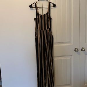 Striped jumpsuit with pockets